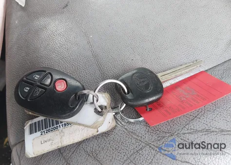 2011 Toyota Highlander Se V6 из США, поврежденный, VIN 5TDBK3EH5BS076493